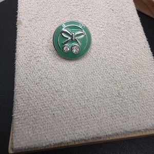 Green Enamel Bow Button with Crystals (1880)